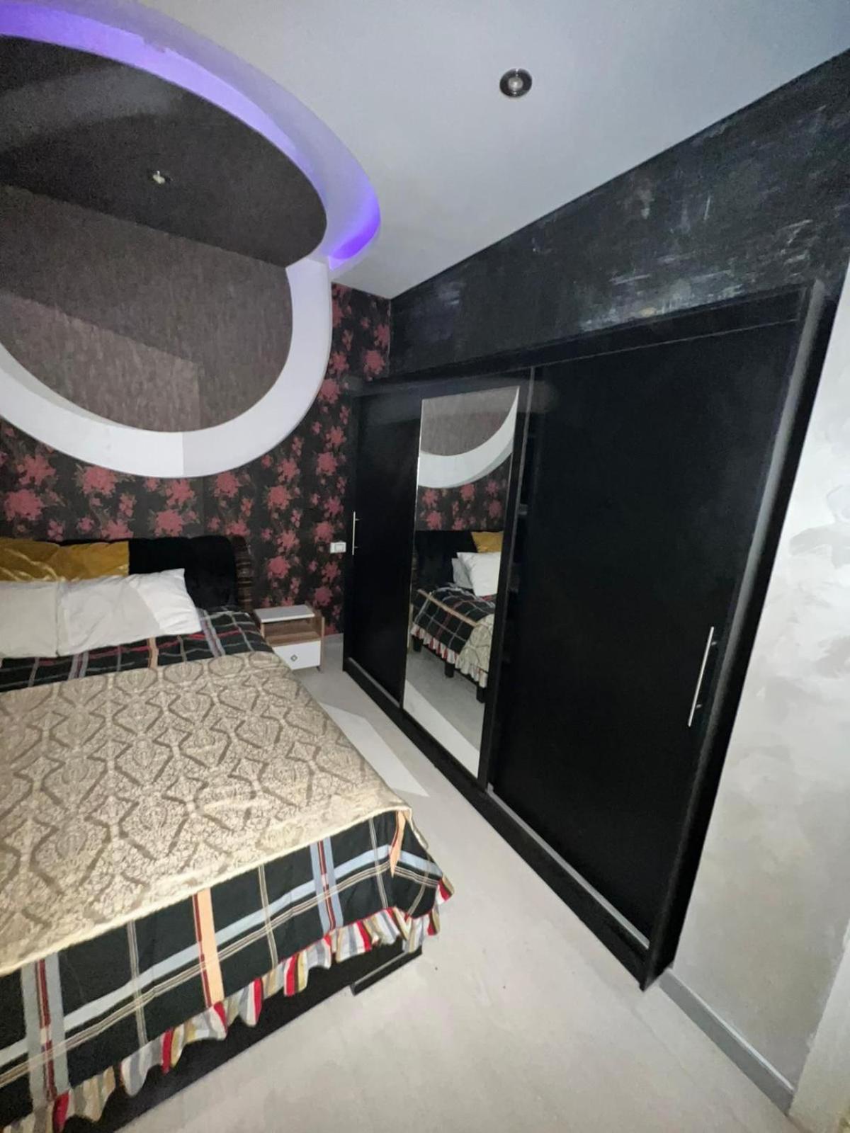 Cozy Apartment With Garden in sheikh Zayed