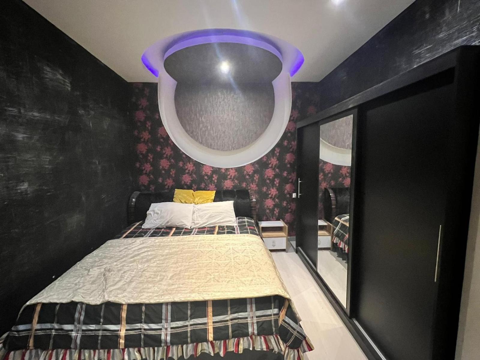 Cozy Apartment With Garden in sheikh Zayed