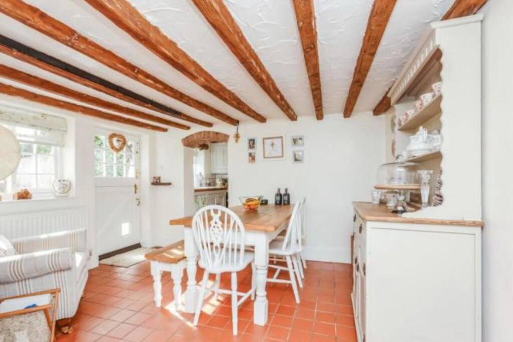 Eaves Cottage