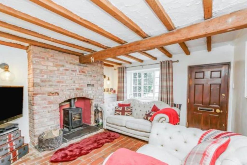 Eaves Cottage