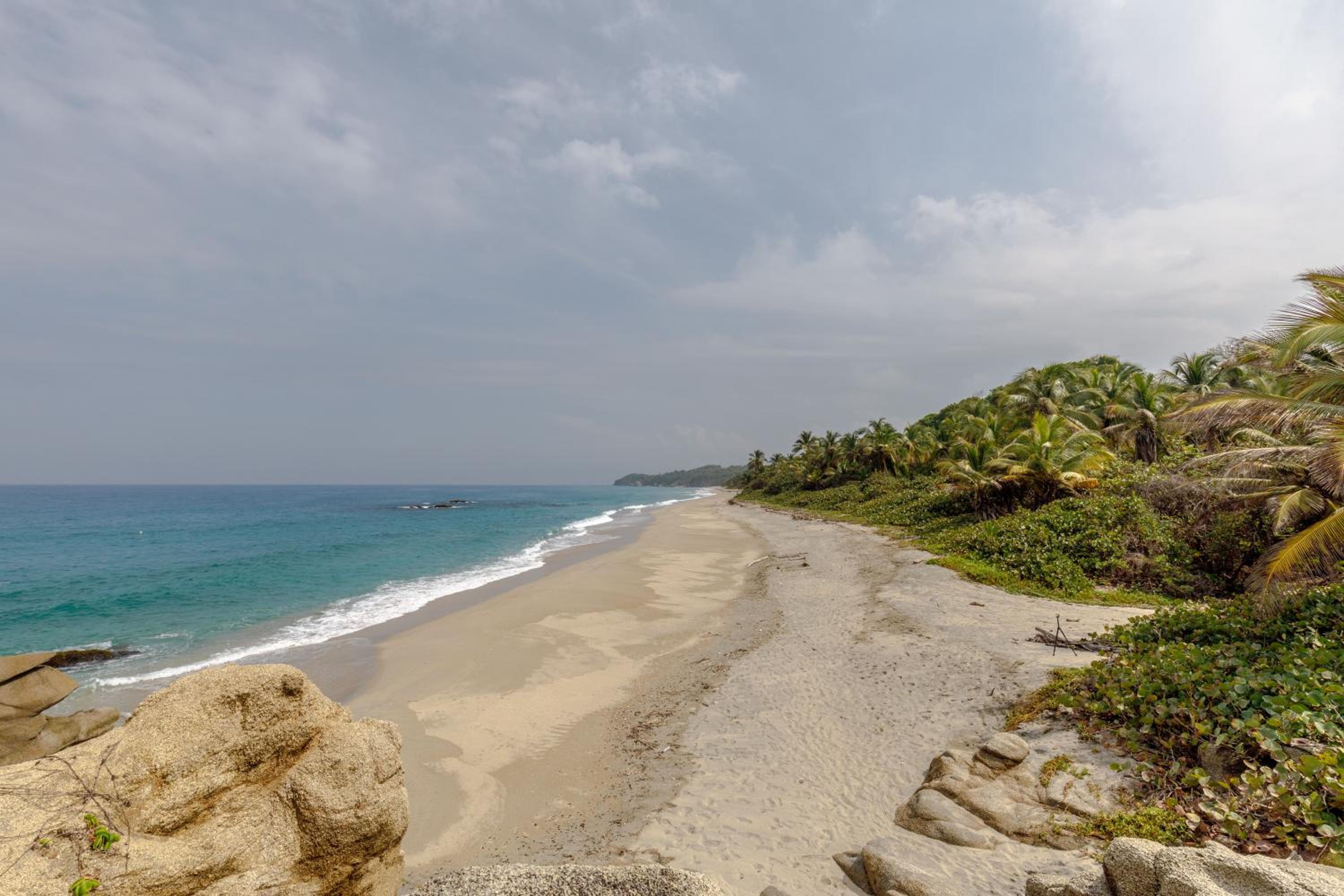 CASA DE CAMPO CASTILLETE dentro del PARQUE TAYRONA