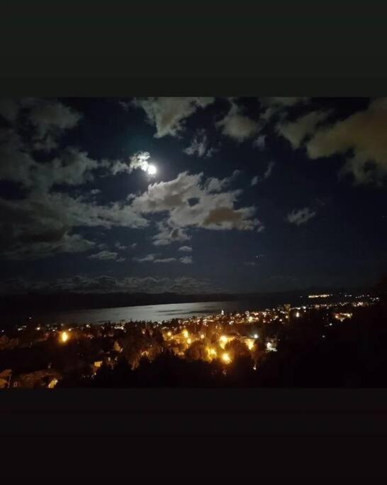 Casa con Increíble Vista al Lago (Michay)