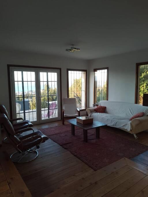 Casa con Increíble Vista al Lago (Michay)