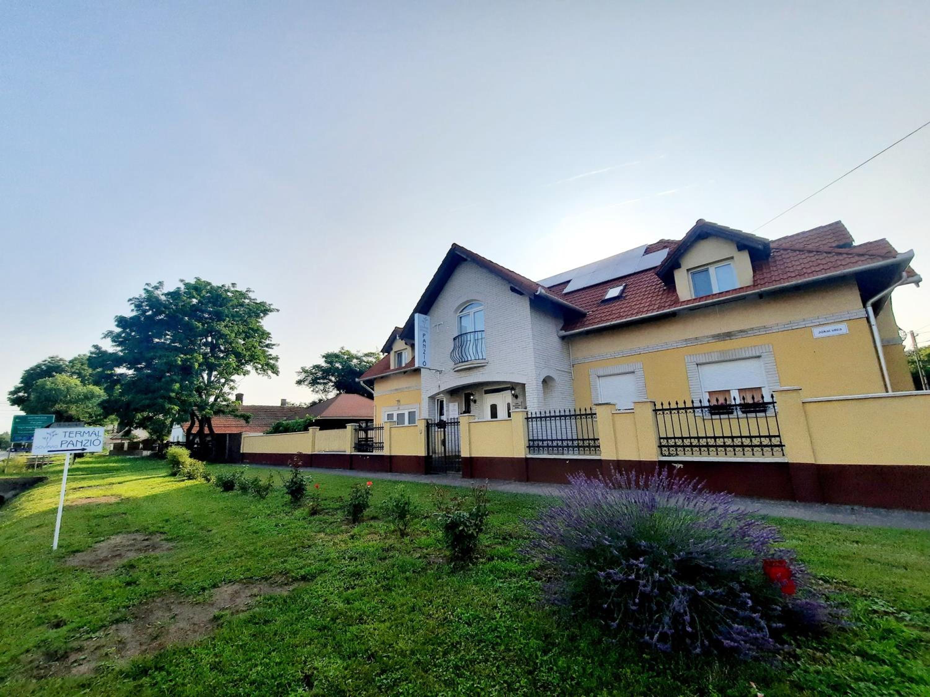Sóvirág Termál Panzió view 4