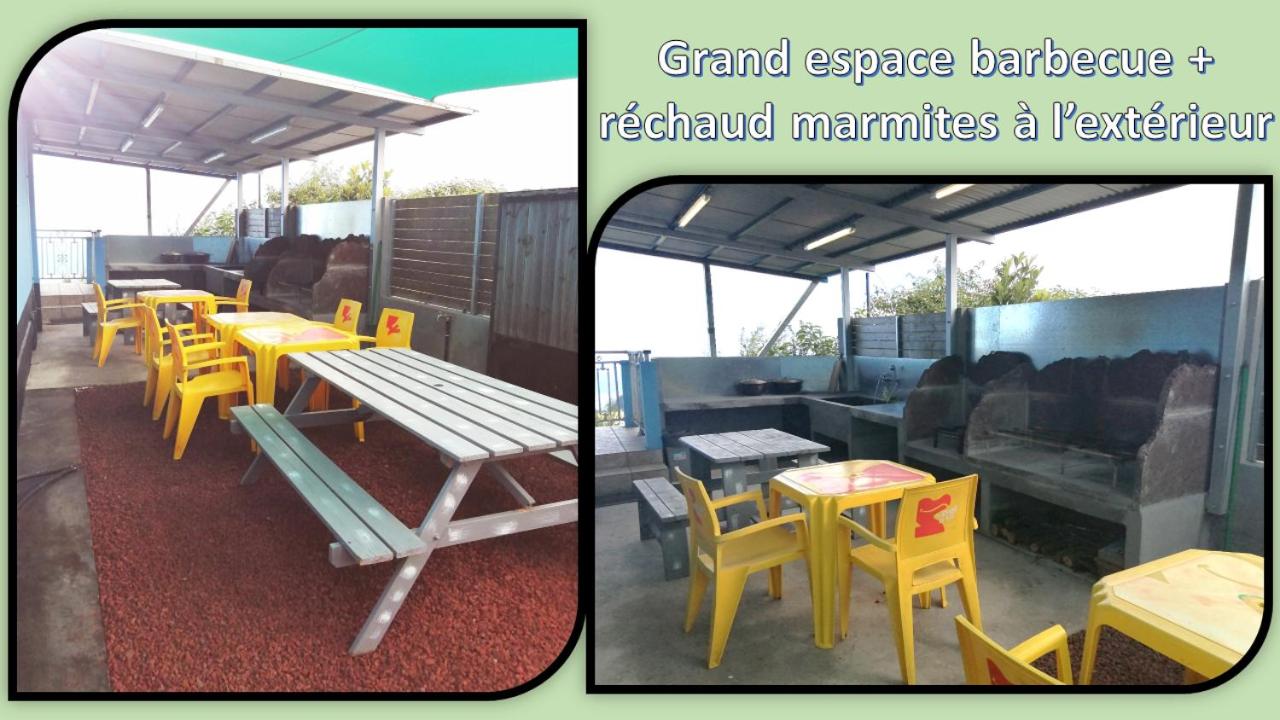 Le Belvédère du Piton Hyacinthe grande villa capacité 22 personnes avec vrai jacuzzi billard trampoline babyfoot view 5