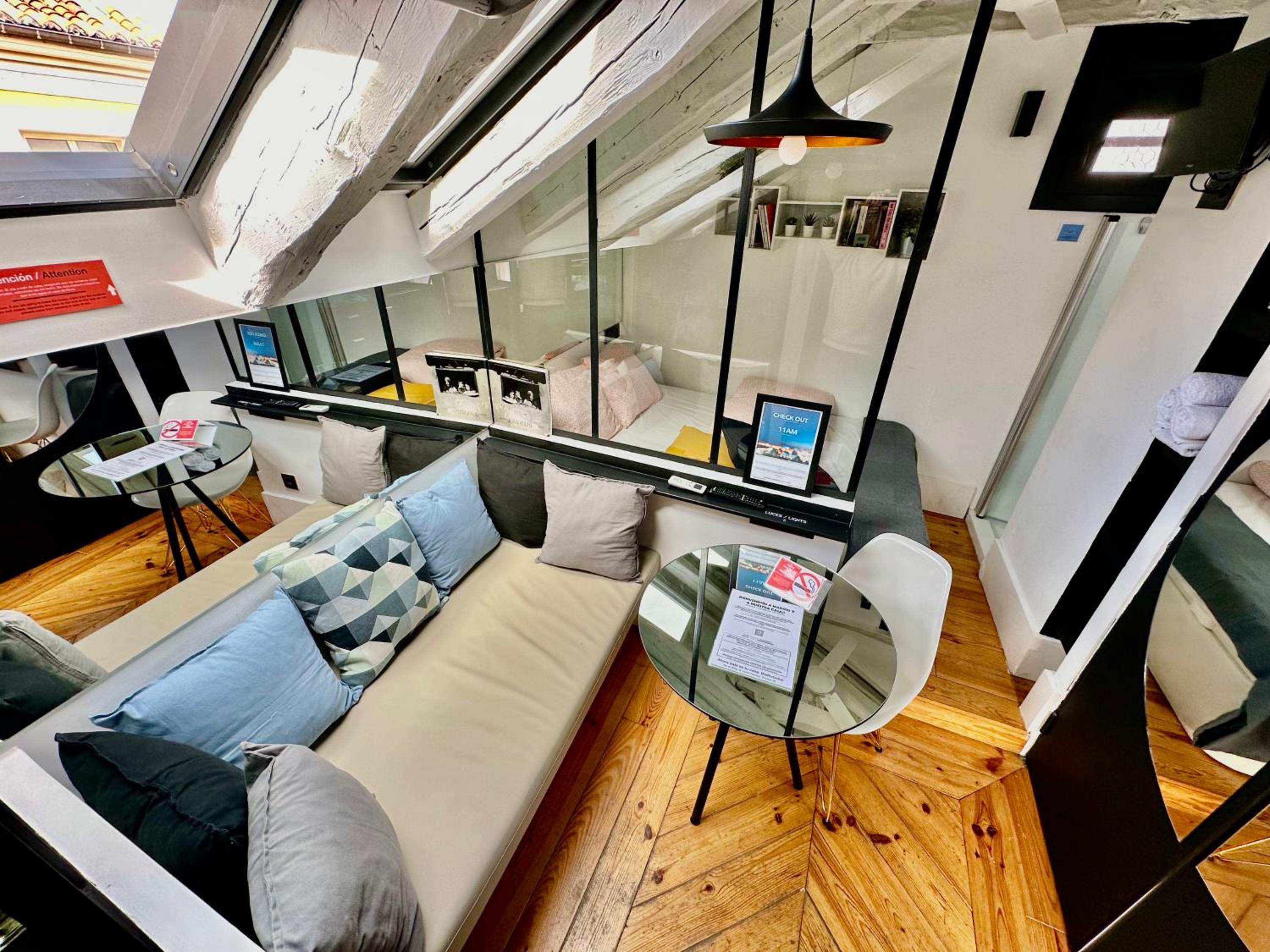 lounge