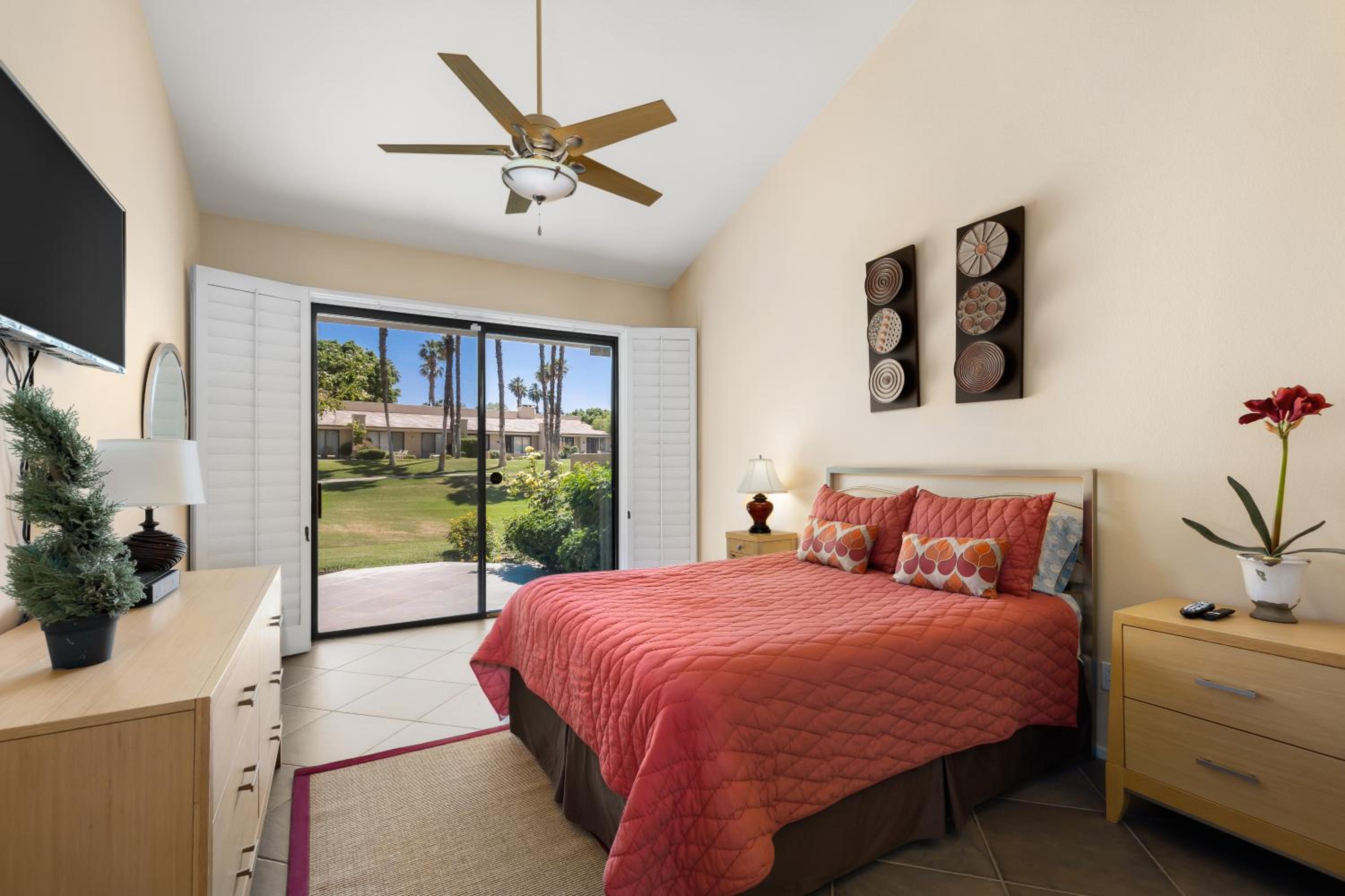 Palm Desert Oasis - With Beatiful Golf Courses