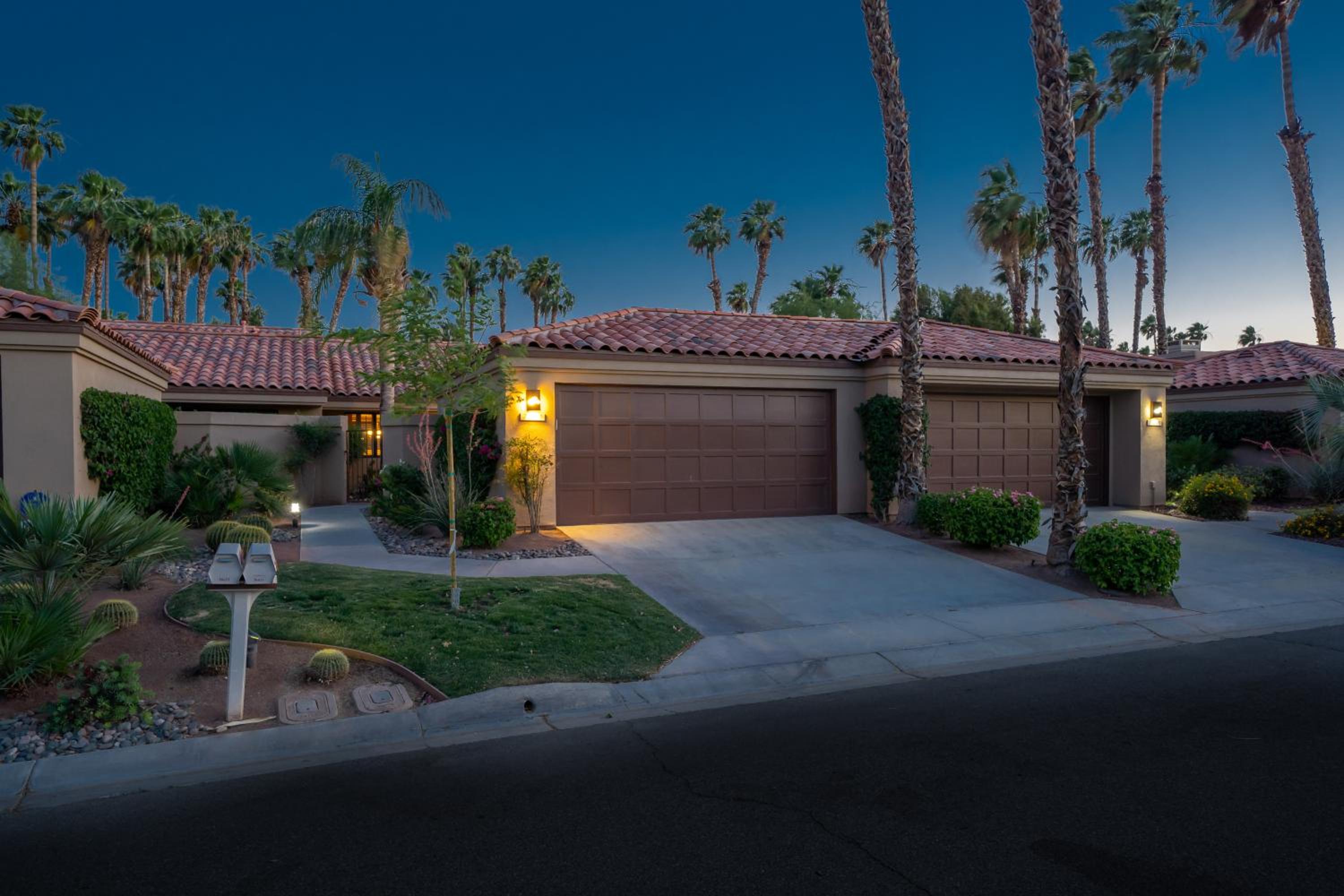 Palm Desert Oasis - With Beatiful Golf Courses