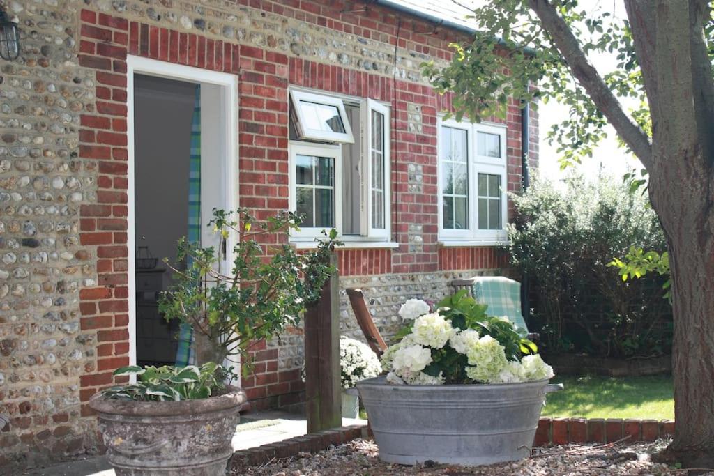 The Hen House view 3