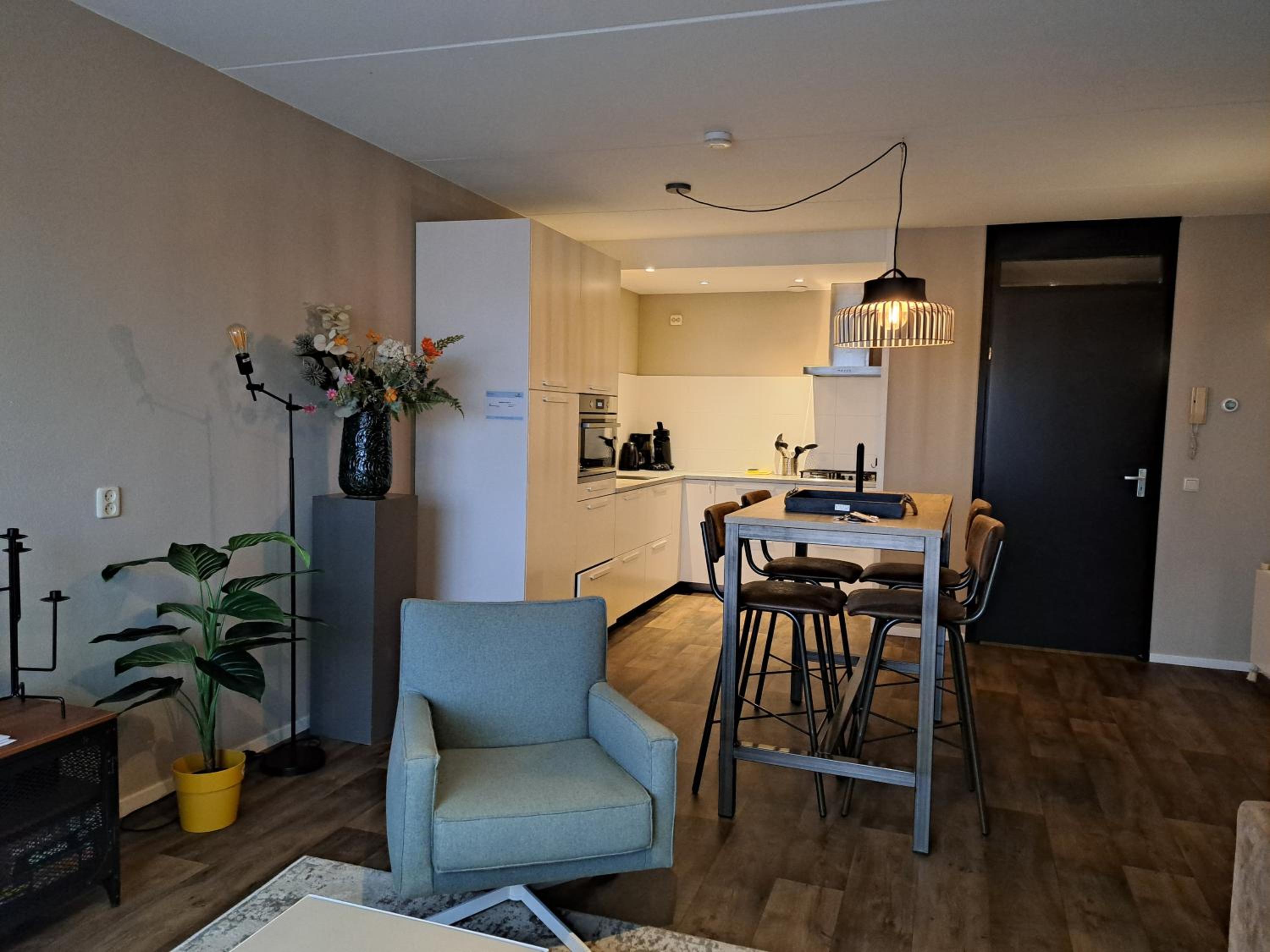 Zuiderzeestate 35, prachtig appartement aan het IJsselmeer