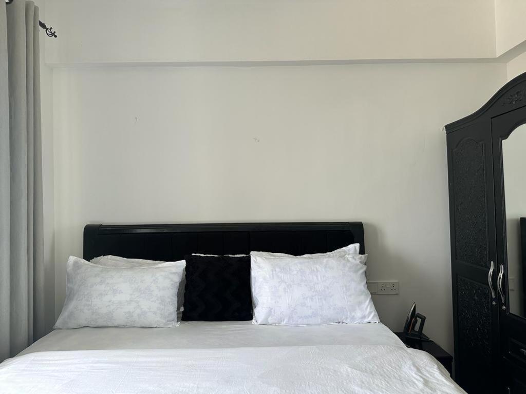 LUXURY PALM VILLAGE APARTMENT