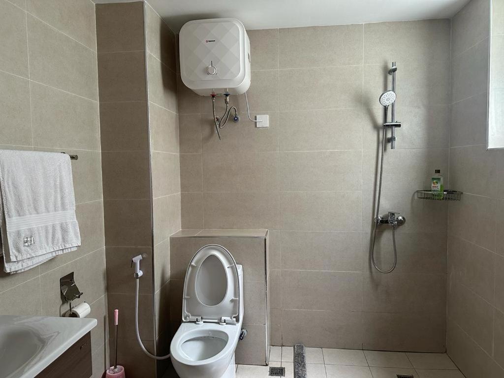 LUXURY PALM VILLAGE APARTMENT