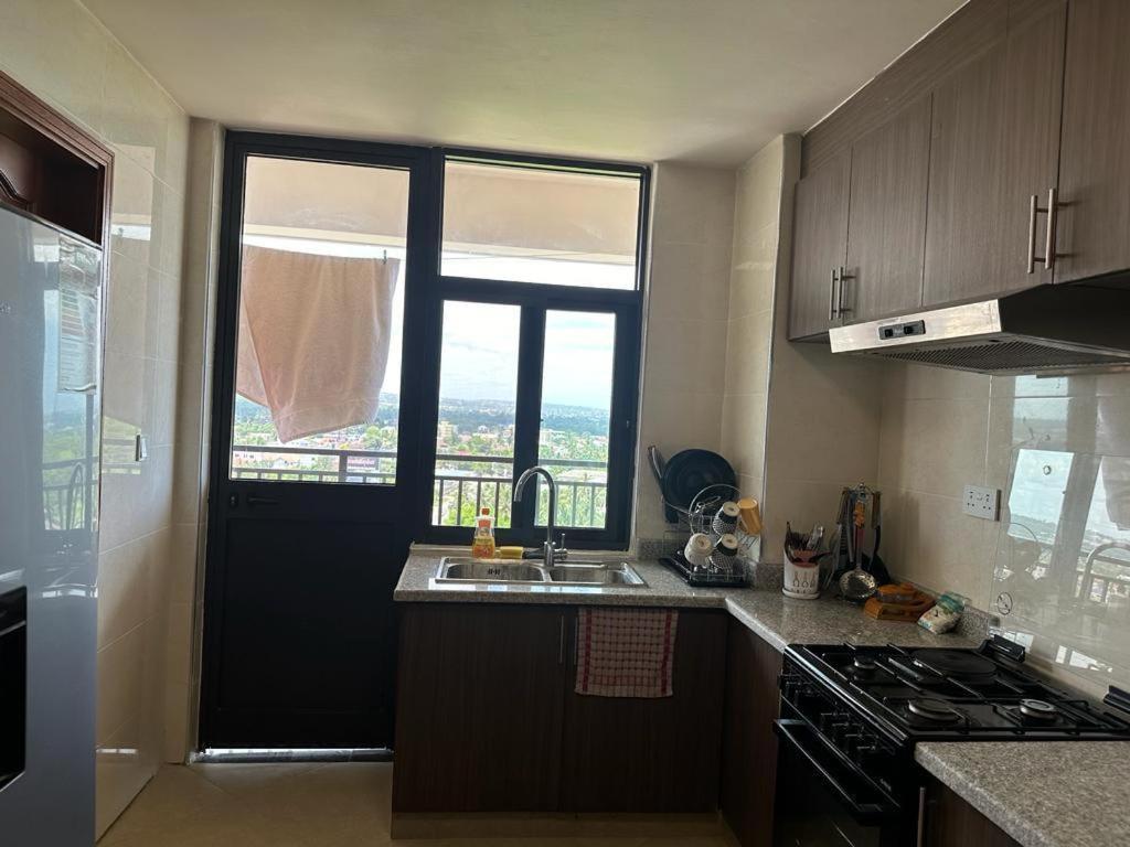 LUXURY PALM VILLAGE APARTMENT