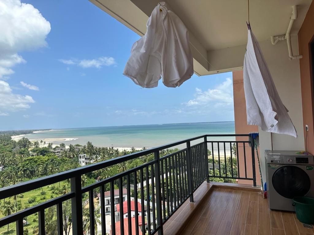 LUXURY PALM VILLAGE APARTMENT