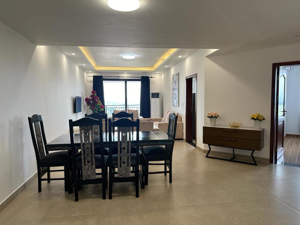 LUXURY PALM VILLAGE APARTMENT