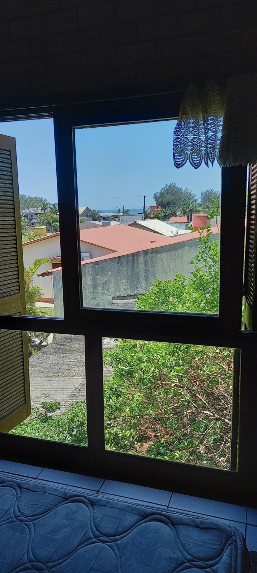 Sobrado com vista profissional do mar
