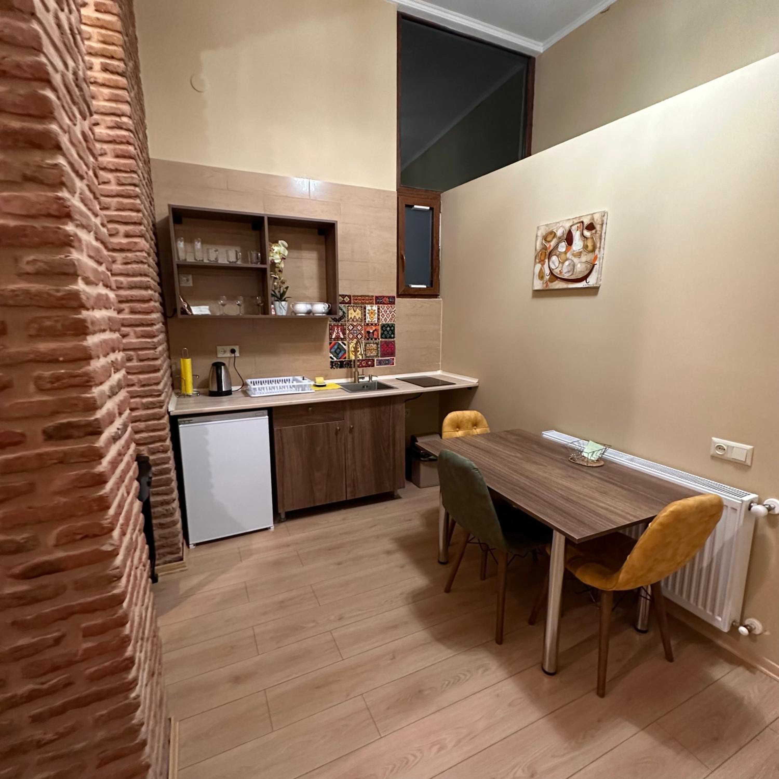 Luxury 2 Bedroom Suite Historical Tbilisi Center view 5