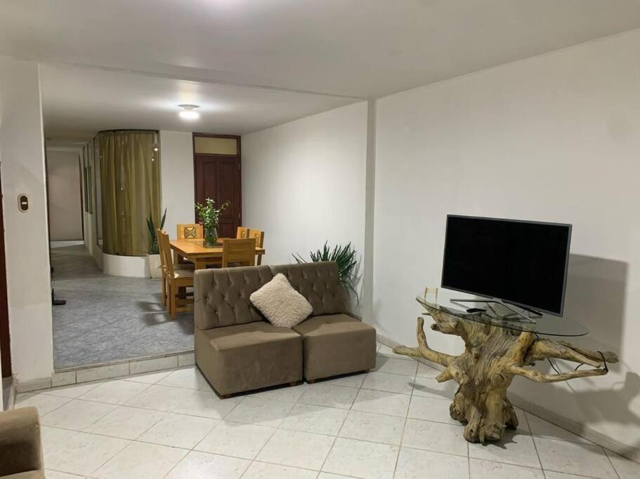 Acogedor departamento en 3er piso