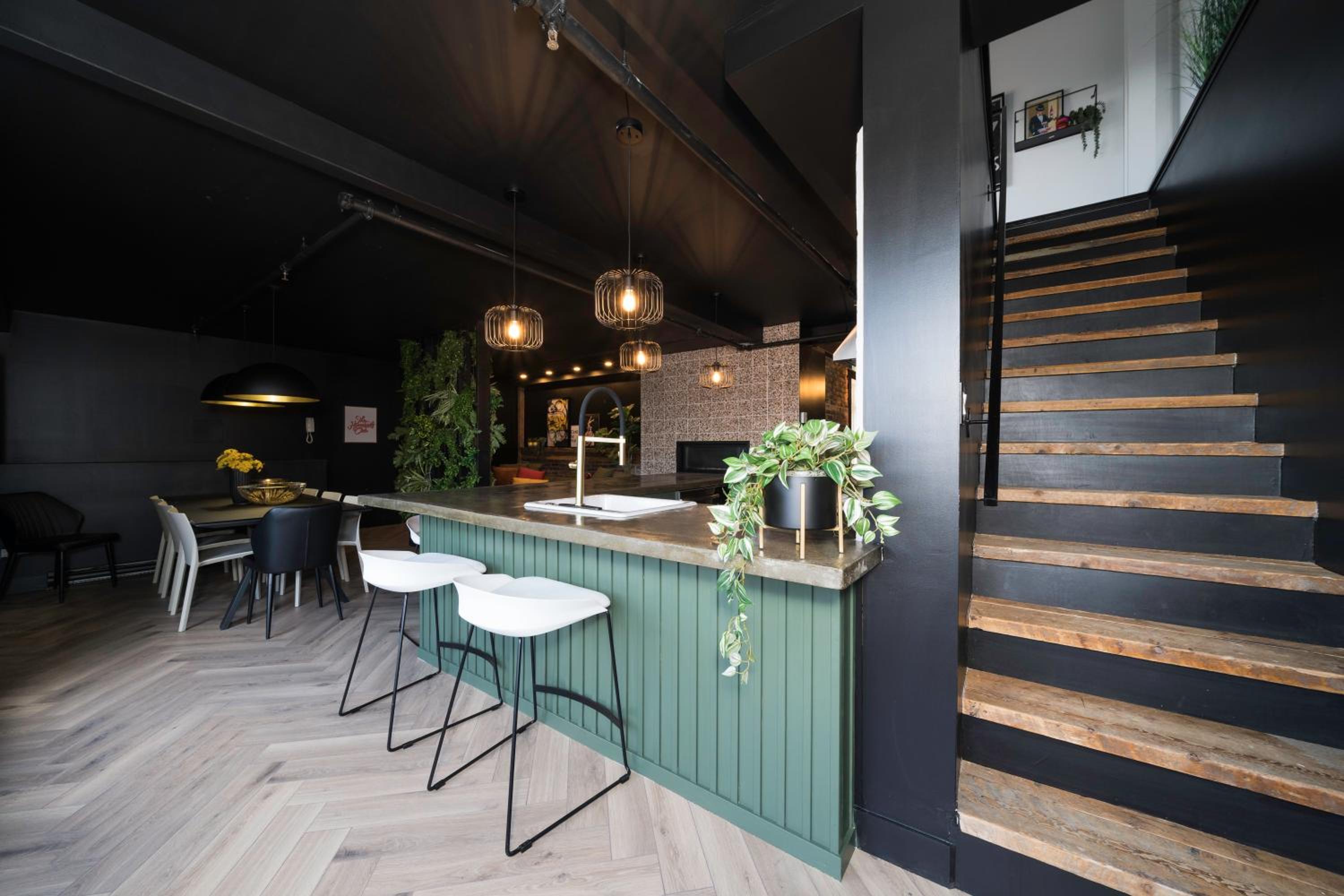 Deluxe Penthouse / / 2 in 1 Downtown Quebec City