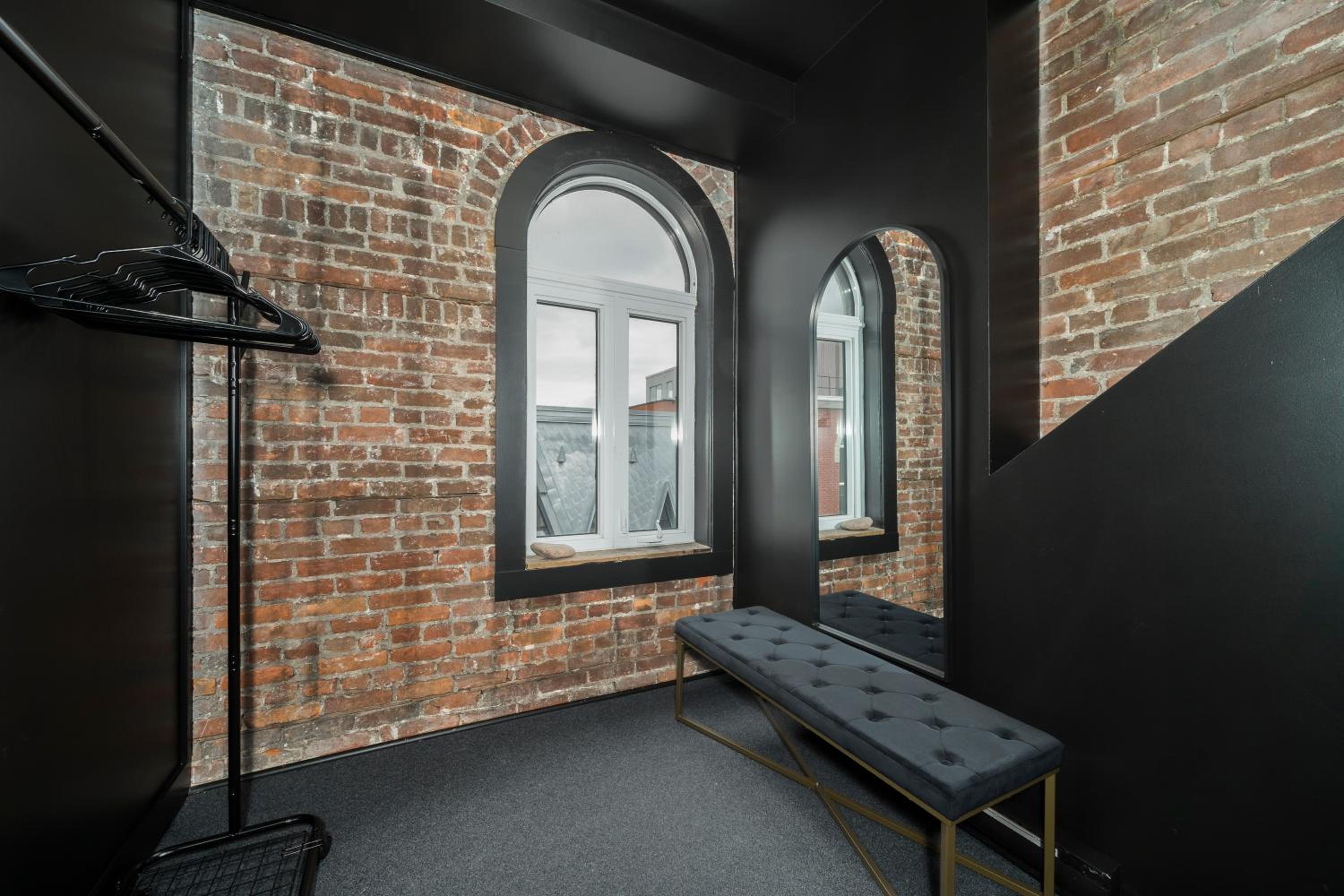 Deluxe Penthouse / / 2 in 1 Downtown Quebec City