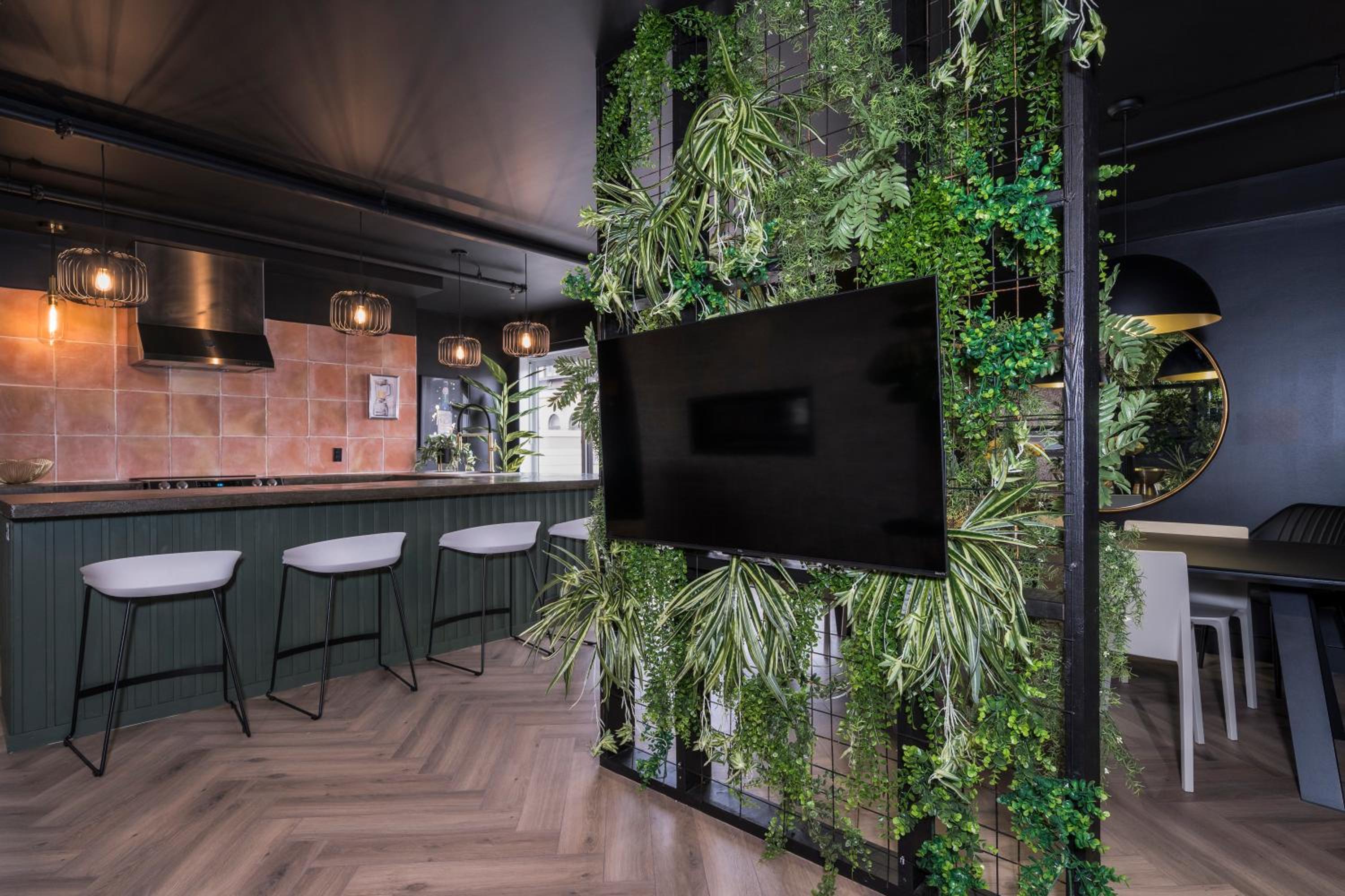 Deluxe Penthouse / / 2 in 1 Downtown Quebec City