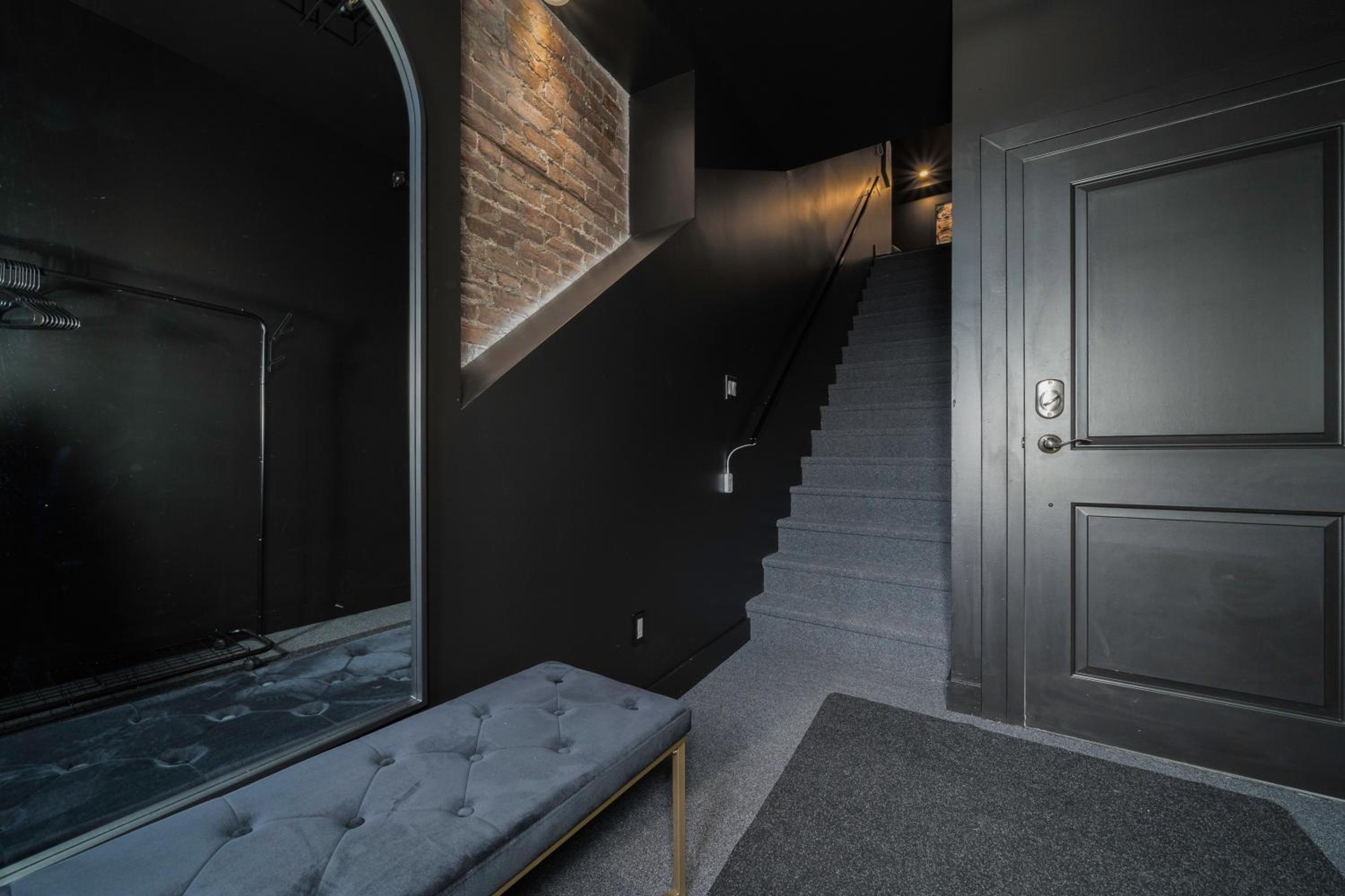 Deluxe Penthouse / / 2 in 1 Downtown Quebec City
