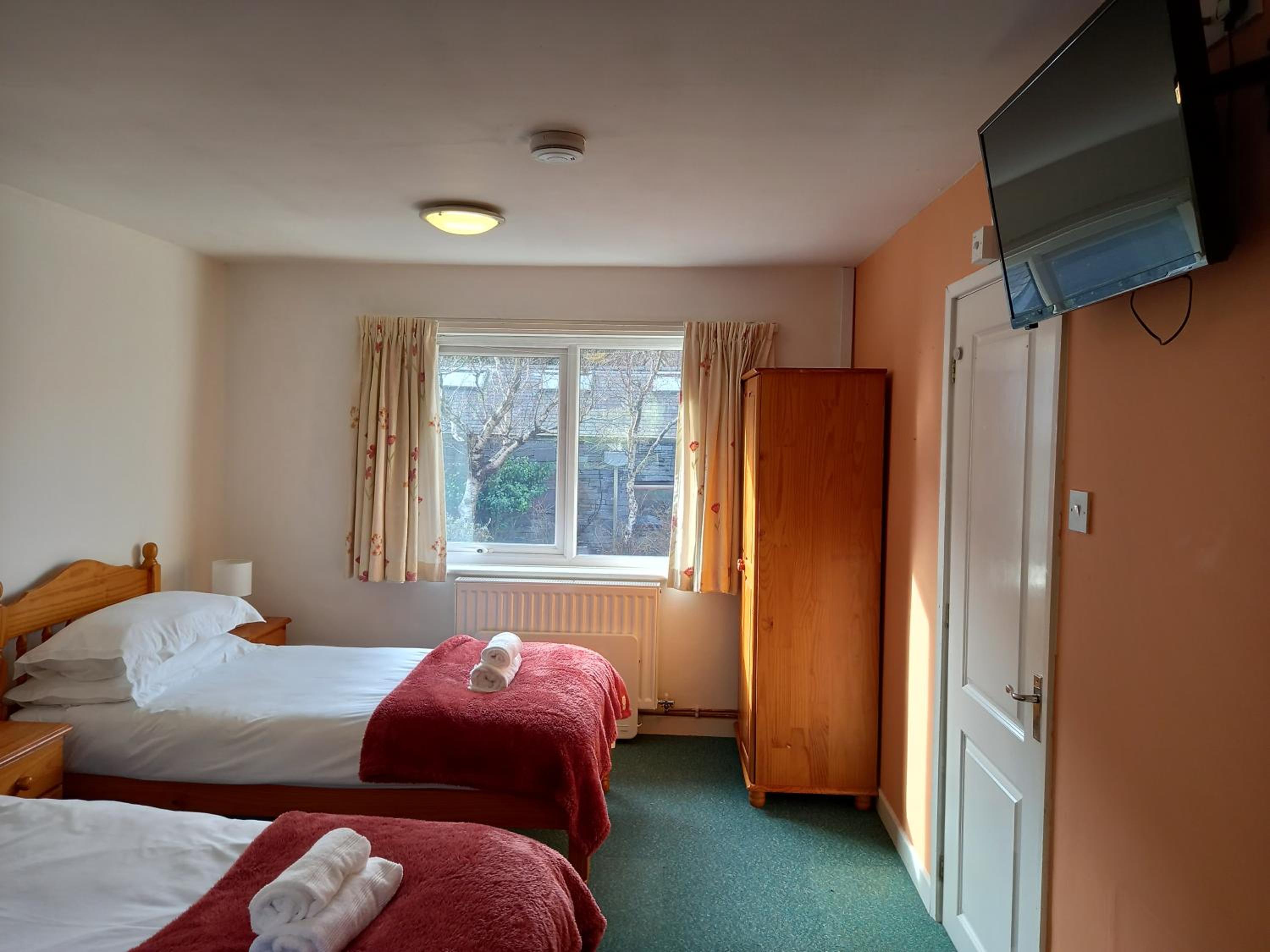 Snowdonia Mountain Lodge view 4