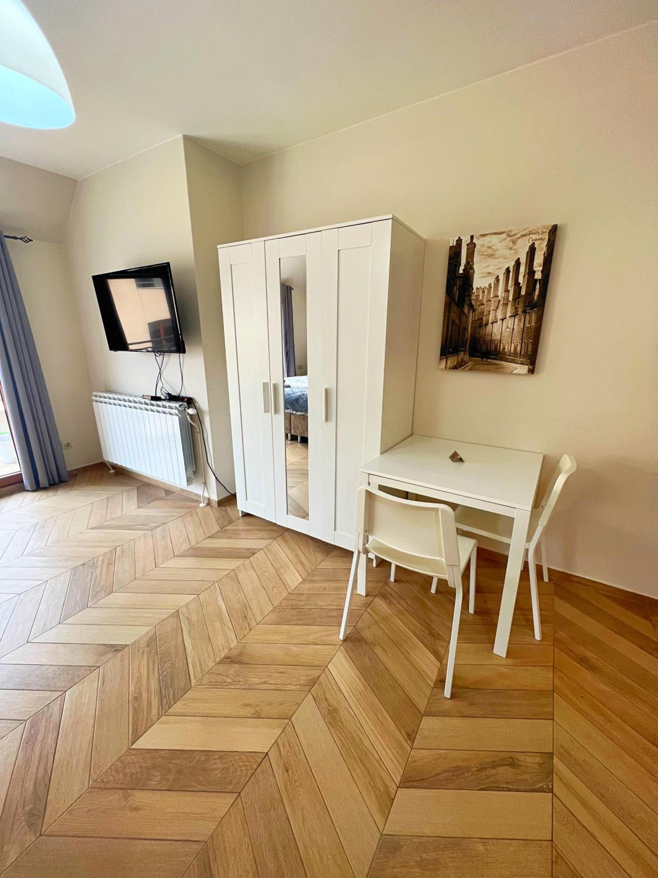 Azurro Residence