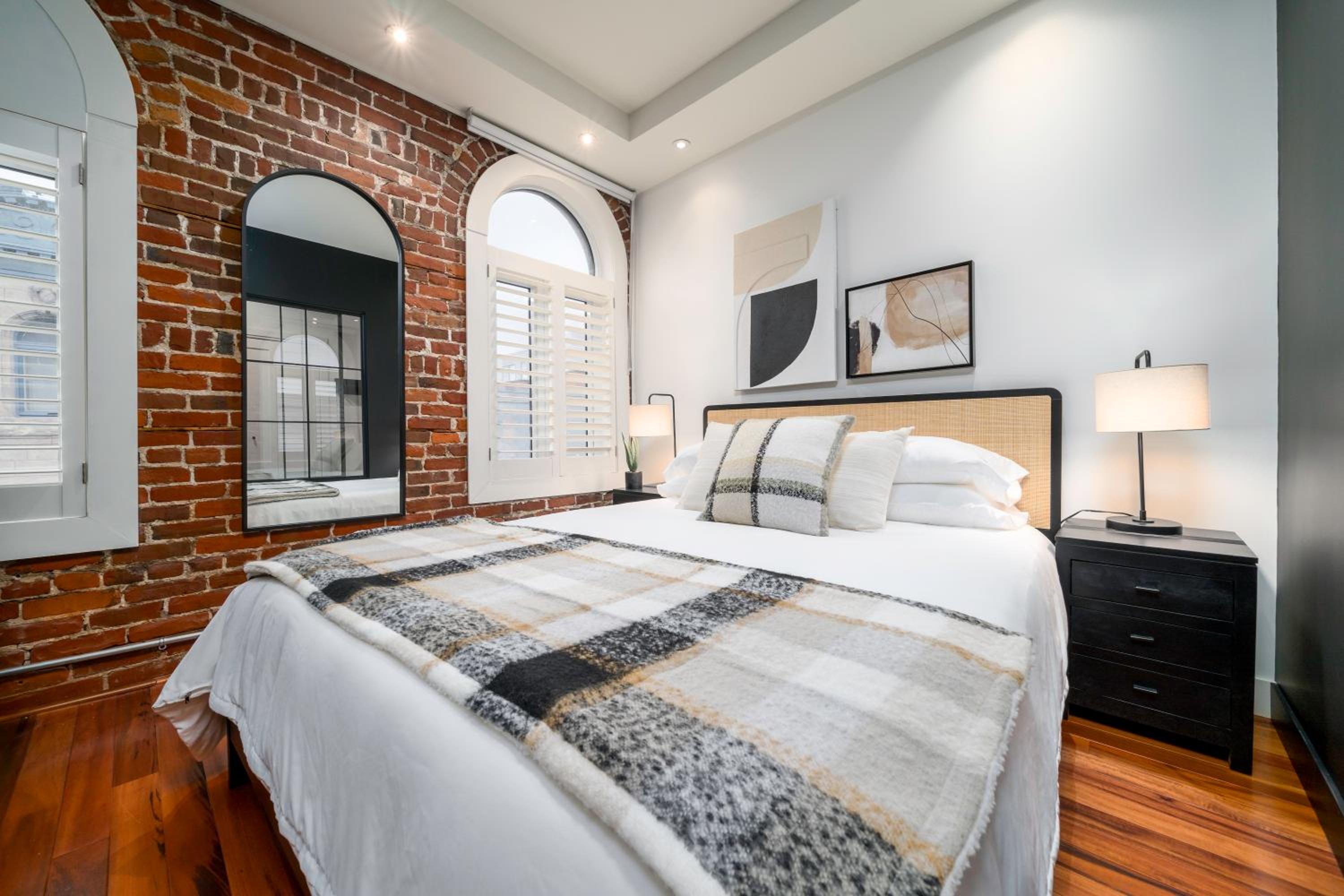 Deluxe Penthouse / / 2 in 1 Downtown Quebec City