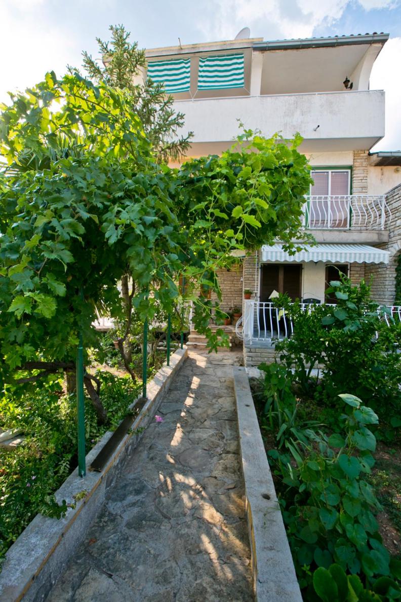 Apartmani Trlaja