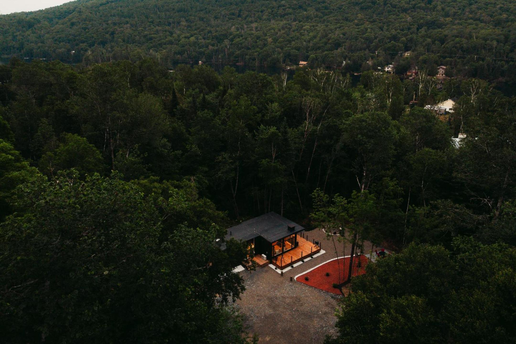 Tremblant Forest Spa Lac Plage Quai Privé