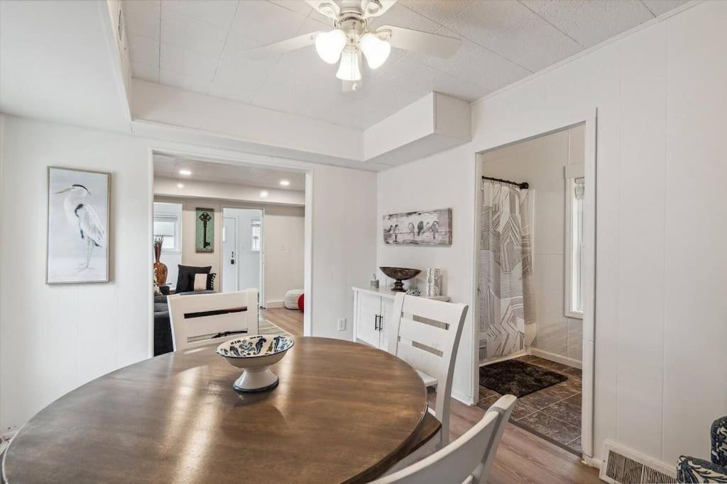 White House Bungalow