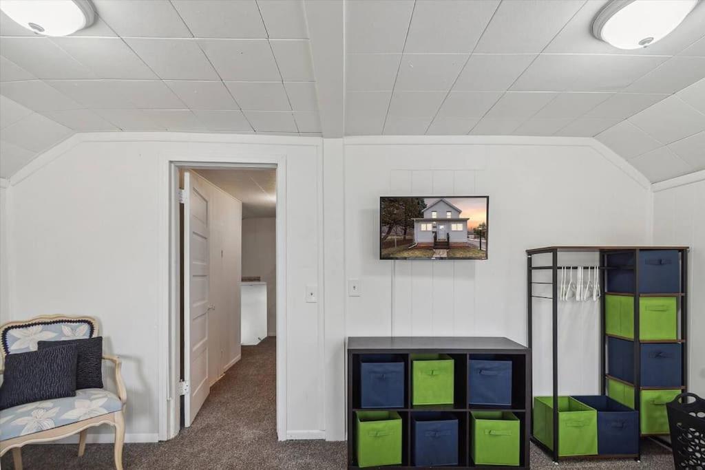 White House Bungalow