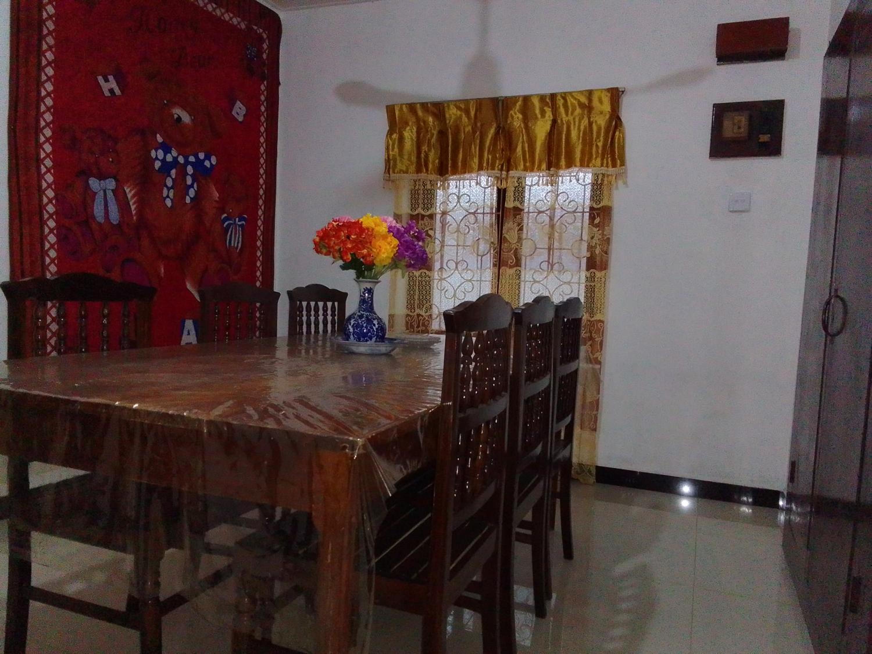 Isindu Holiday Home