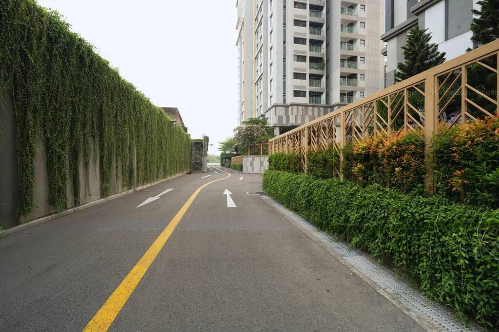 Zenity Apartel Dist 1 by SSens