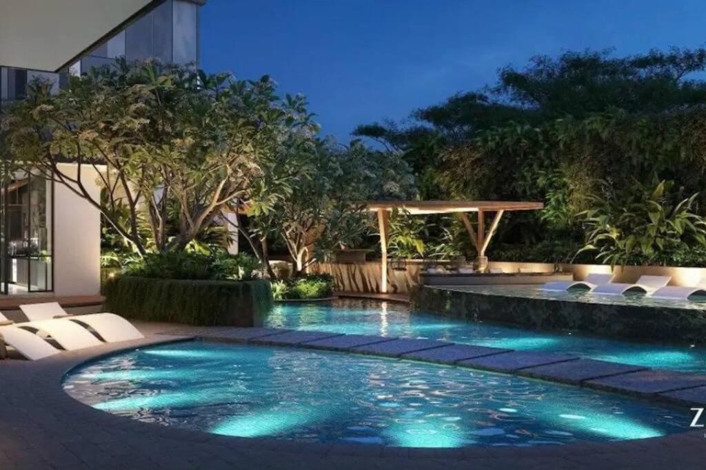 Zenity Apartel Dist 1 by SSens