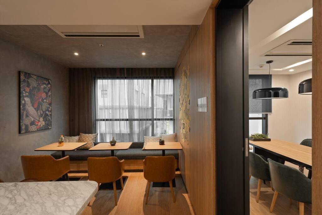 Zenity Apartel Dist 1 by SSens