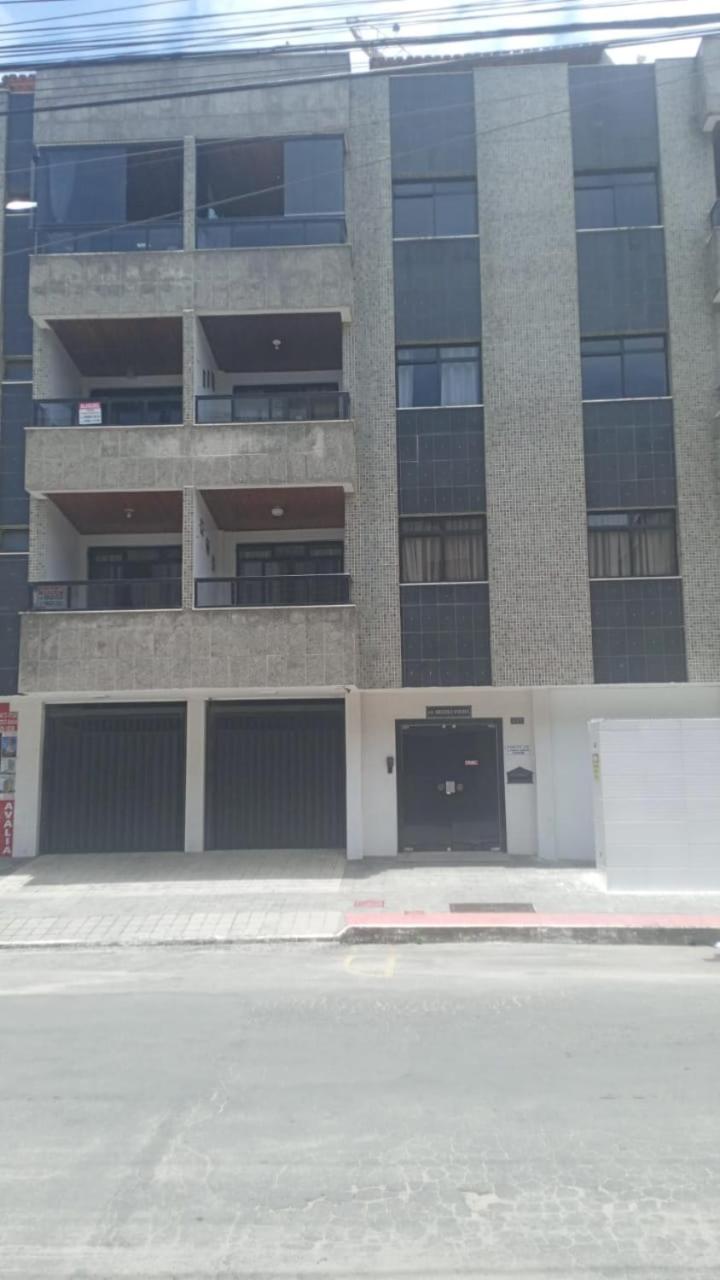 Lindo apartamento na praia do morro