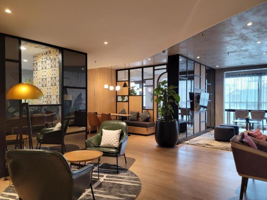 Zenity Apartel Dist 1 by SSens