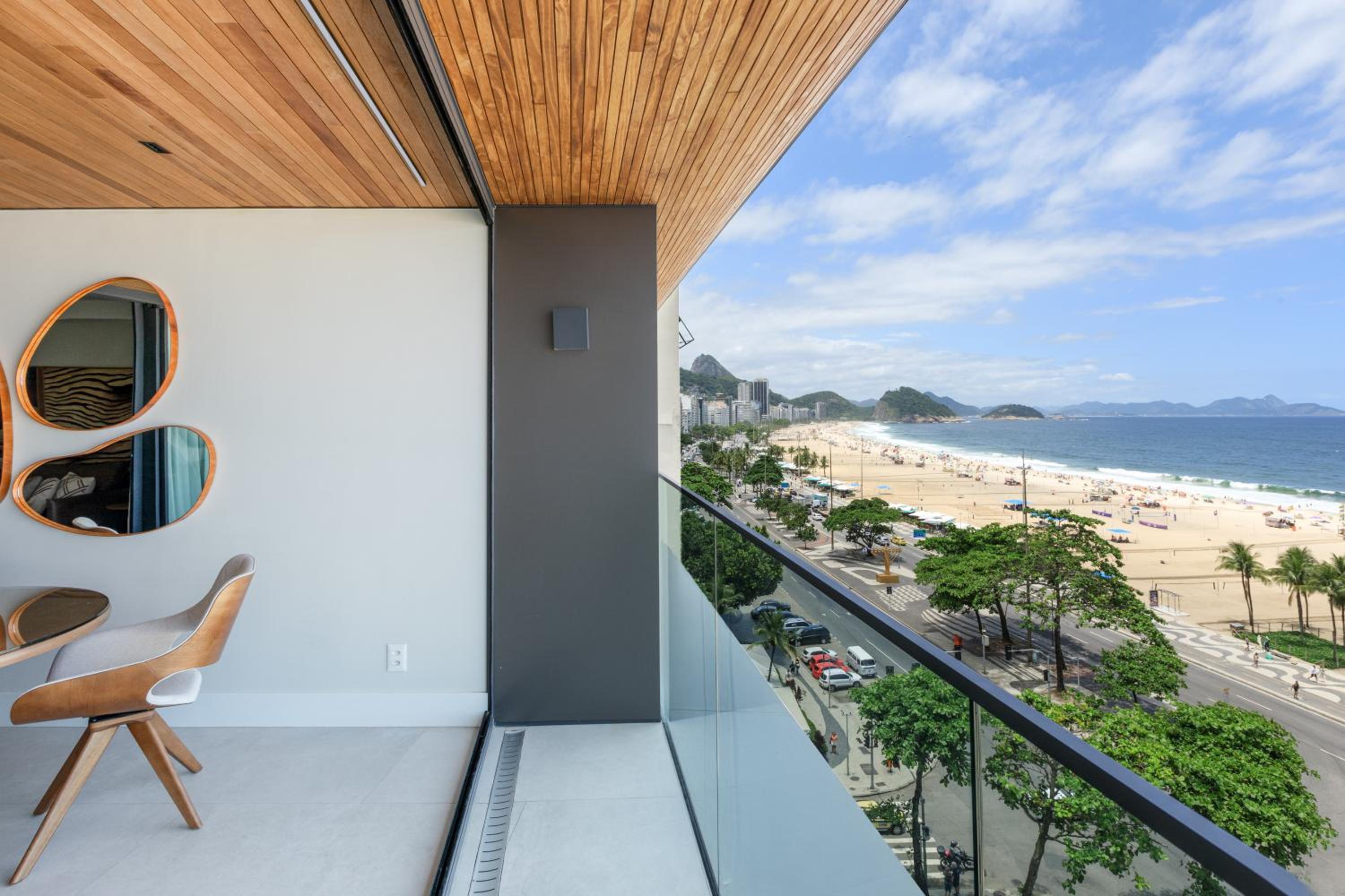 Apto Lux Atlantica Frente Praia Copacabana