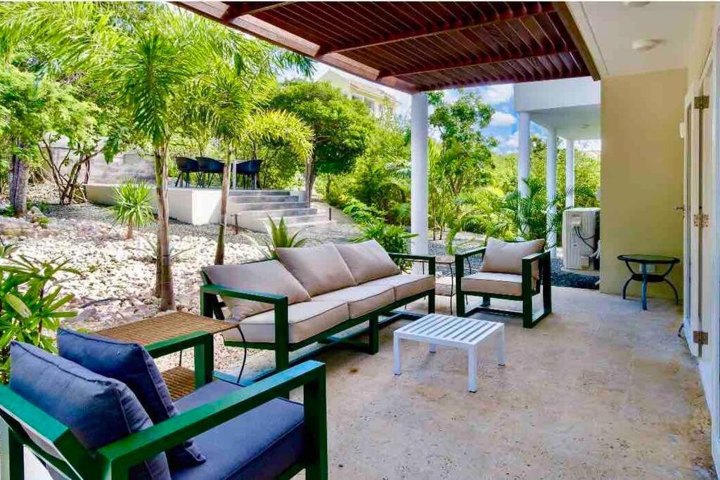 NewVilla-Coral Estate-WalktoBeach-Private Pool-up to 16 Guests SeaView