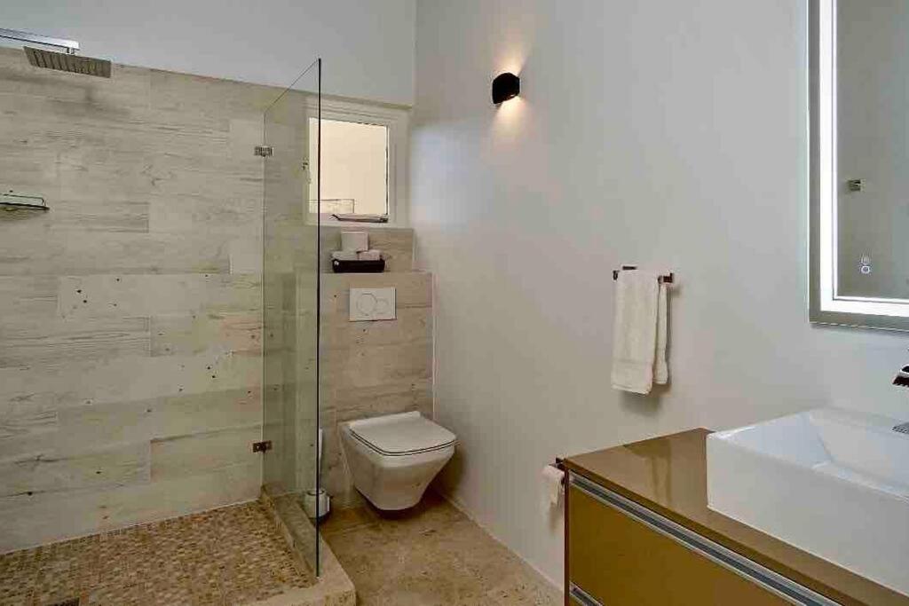 NewVilla-Coral Estate-WalktoBeach-Private Pool-up to 16 Guests SeaView