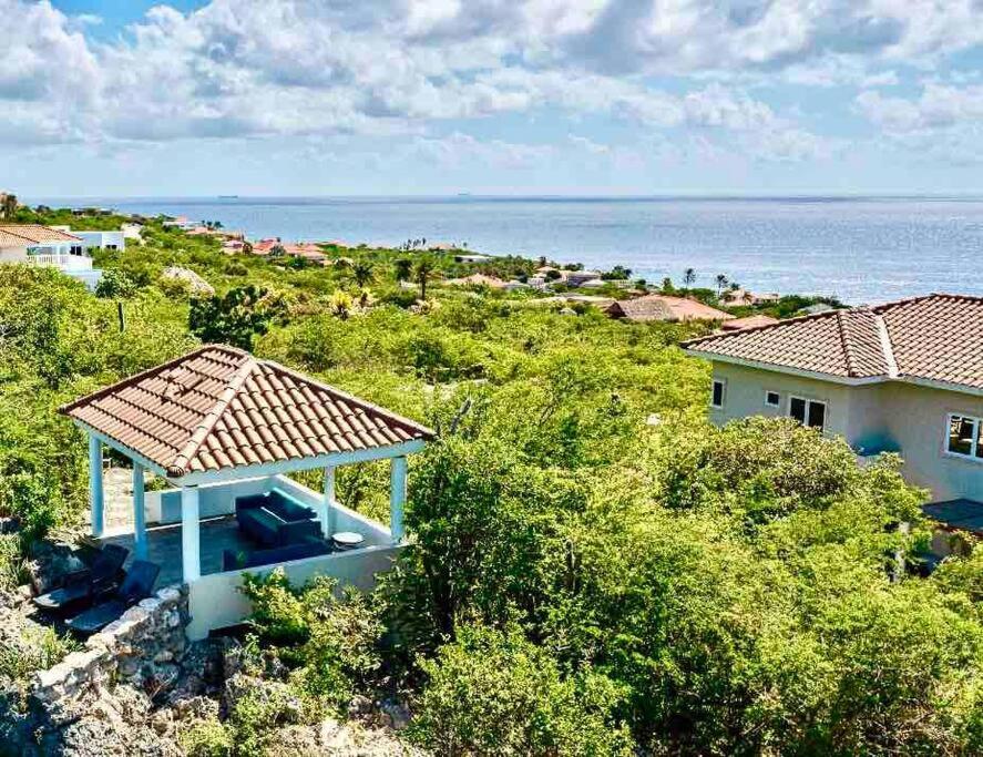 NewVilla-Coral Estate-WalktoBeach-Private Pool-up to 16 Guests SeaView