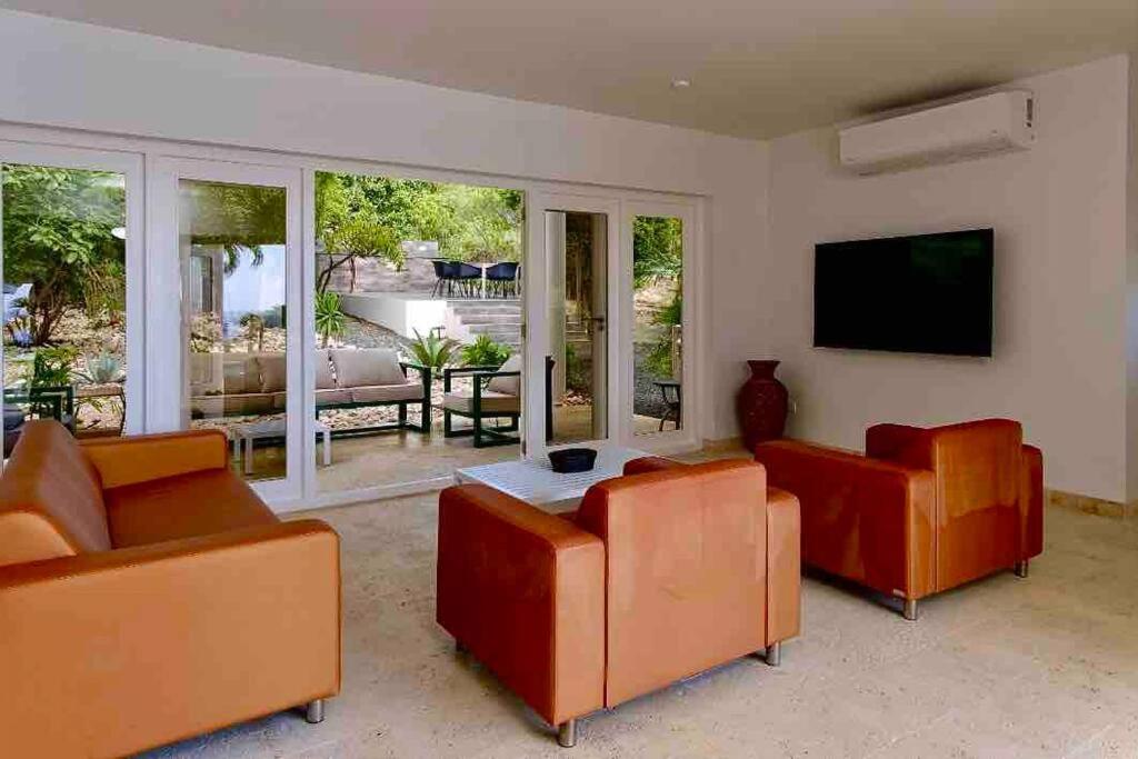 NewVilla-Coral Estate-WalktoBeach-Private Pool-up to 16 Guests SeaView