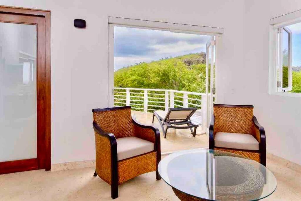 NewVilla-Coral Estate-WalktoBeach-Private Pool-up to 16 Guests SeaView