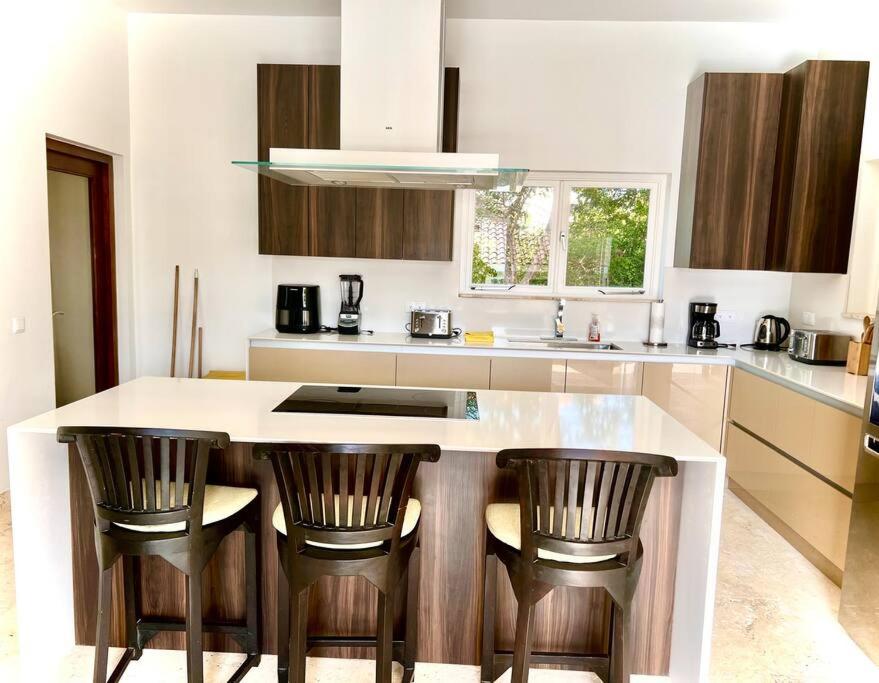 NewVilla-Coral Estate-WalktoBeach-Private Pool-up to 16 Guests SeaView