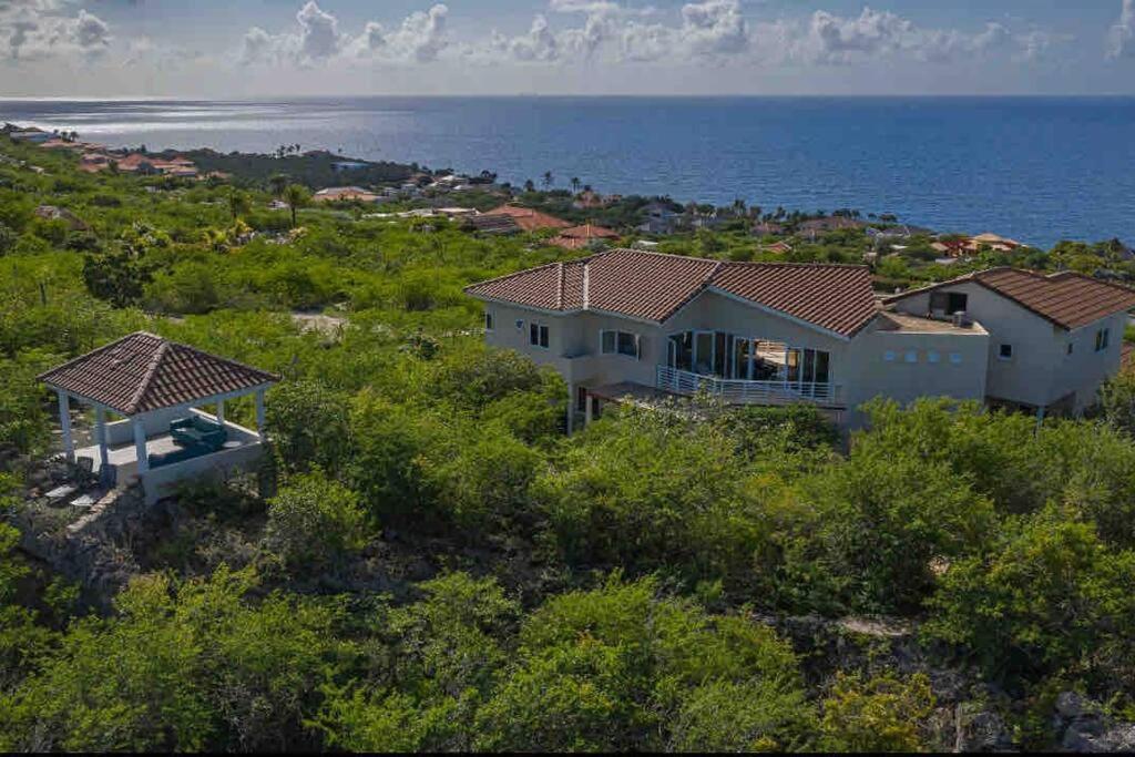 NewVilla-Coral Estate-WalktoBeach-Private Pool-up to 16 Guests SeaView