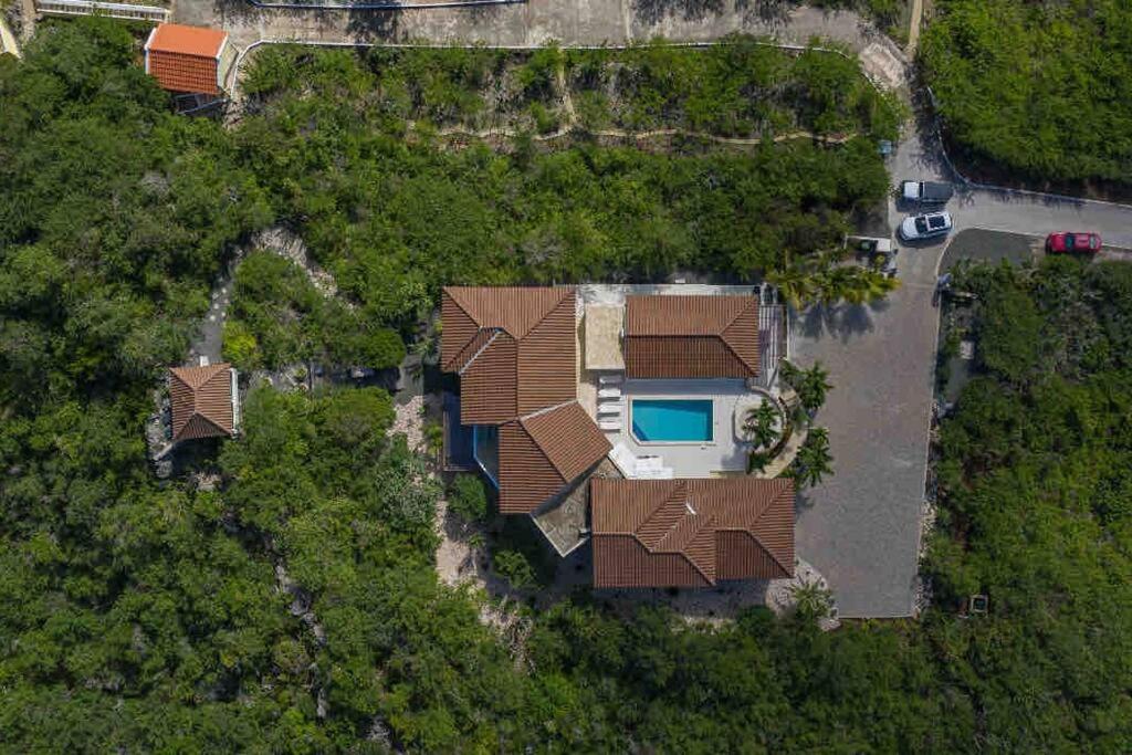 NewVilla-Coral Estate-WalktoBeach-Private Pool-up to 16 Guests SeaView