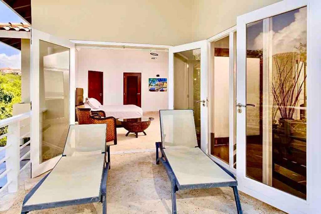 NewVilla-Coral Estate-WalktoBeach-Private Pool-up to 16 Guests SeaView