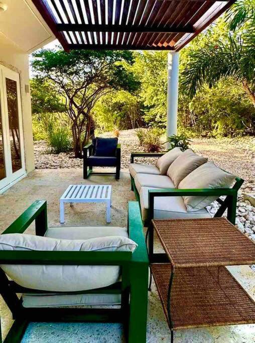 NewVilla-Coral Estate-WalktoBeach-Private Pool-up to 16 Guests SeaView